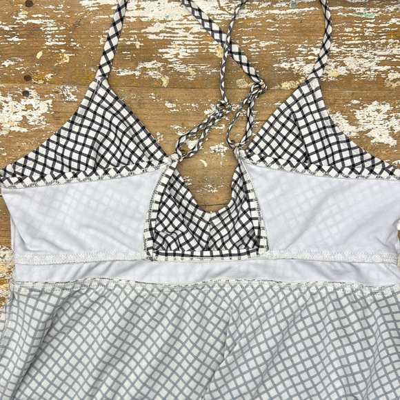 Kona Sol Swim Top. Large - Picture 8 of 10